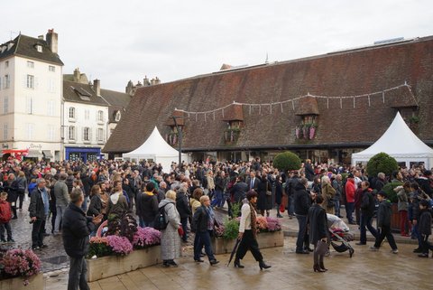 ボーヌでワイン・オークション
