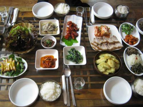 韓国味噌を醸造している竹長然の家庭式韓定