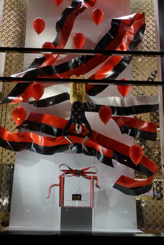 シャンゼリゼのルイ・ヴィトン クリスマス