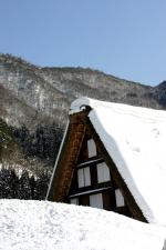 ここは雪が無いと絵にならない白川郷10