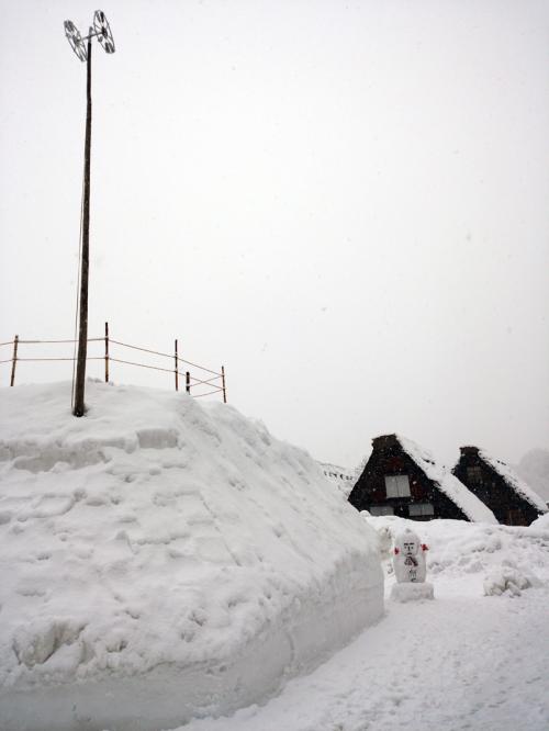 冬の白川郷は寒い、でも、３