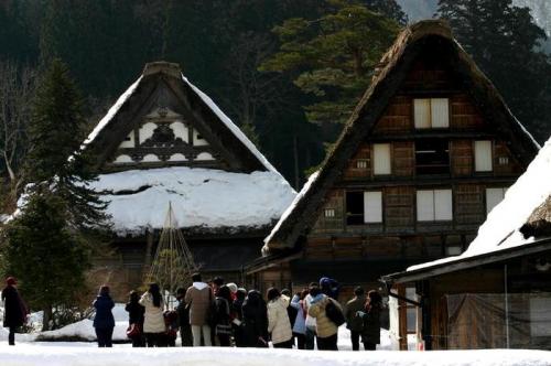 より幻想的な空間が演出される白川郷５