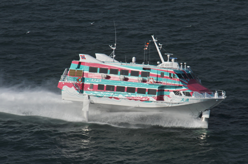 高速ジェット船「セブンアイランド大漁」