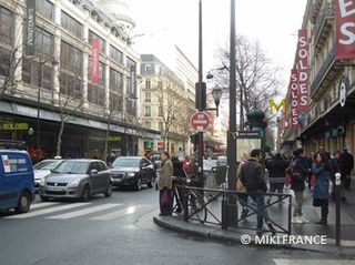 現在のパリ市内の状況3