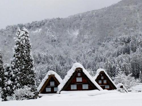 卒業旅行や春休みは世界遺産 白川郷へ9