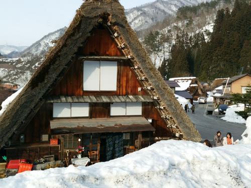 温泉でリフレッシュ♪絶景 白川郷 ?