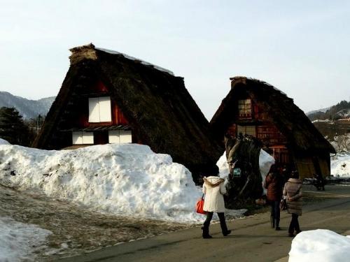 〜卒業旅行・春休み観光旅行に♪〜白川郷７