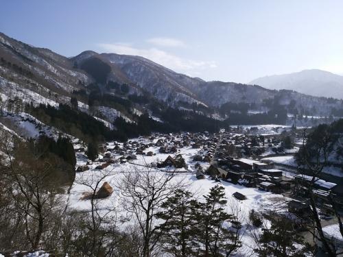 気ままな一人旅 白川郷☆温泉入るにも 1