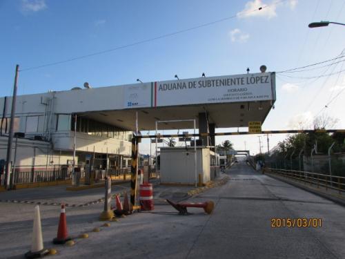 メキシコ側イミグレーション