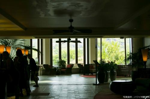 ロビー3