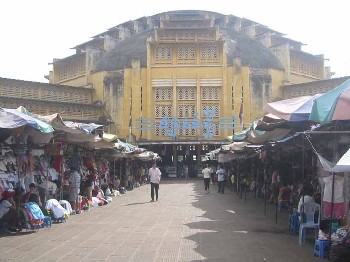 プノンペン  「セントラルマーケット」２