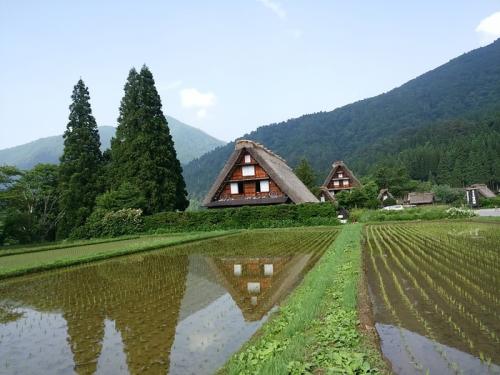 日本を感じるスポット白川郷 ２