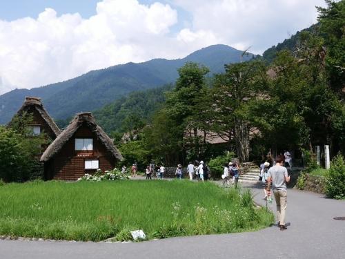 夏の旅行は、人の多いお盆を過ぎてから3