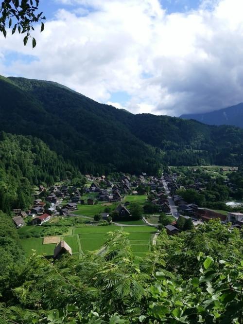 夏の旅行は、人の多いお盆を過ぎてから５