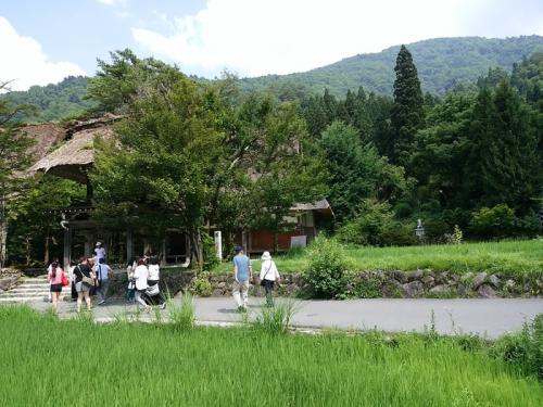 夏のピーク時をズラして白川郷へ 7