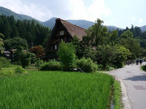 夏のピーク時をズラして白川郷へ 8