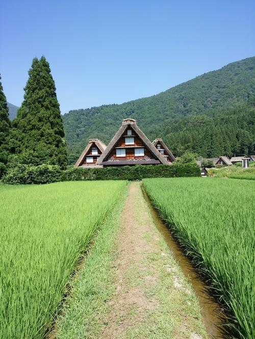 夏のピーク時をズラして白川郷へ 10