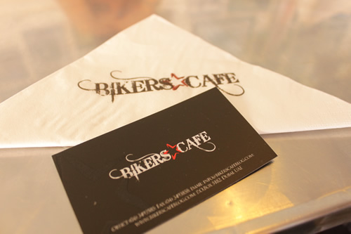 ペーパーナプキンもかっこいいロゴ入り