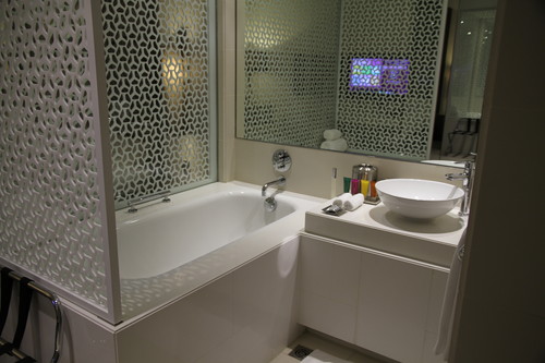 デラックス・ルーム3