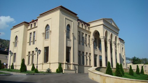 アゼル大使館