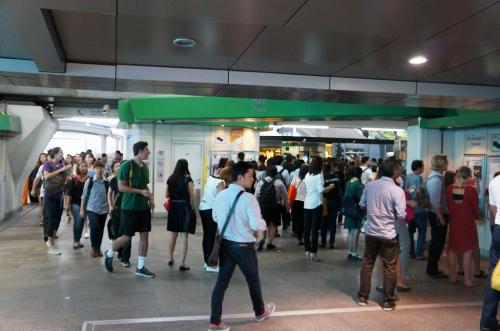 21日アソーク駅