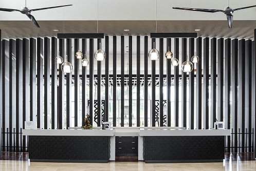 メリディアンヌメア受付