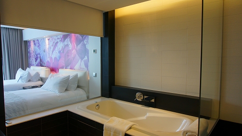 部屋ツインバスルーム