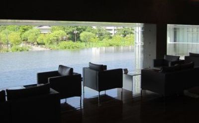 秋田県立美術館2