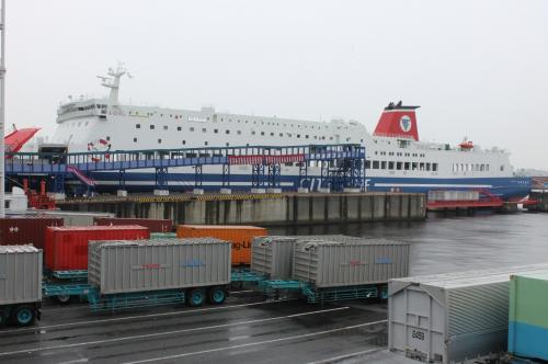 名門大洋フェリー外観