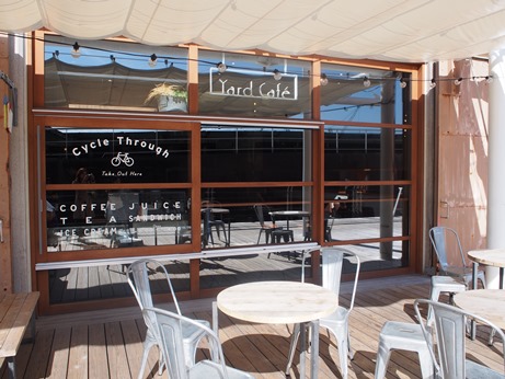Yardcafeテラス席.JPG