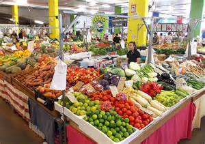 ケアンズの台所・ラスティーズマーケット