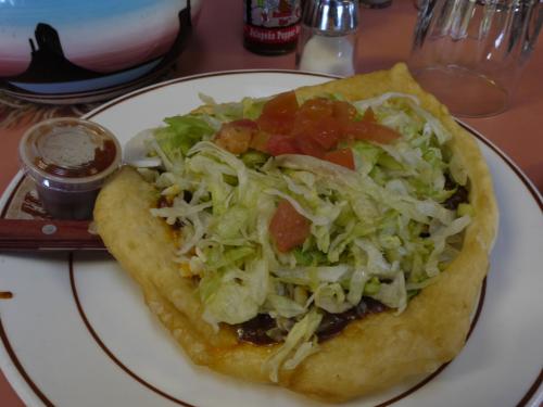 モニュメントバレー昼食