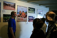 ロケをしたハリウッド映画のパネル写真展示