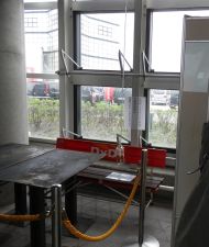 佐原商店 テーブルとベンチ