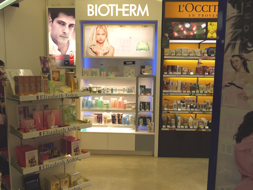 羽田空港の免税店2