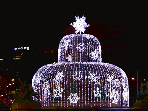 イルミネーションの噴水