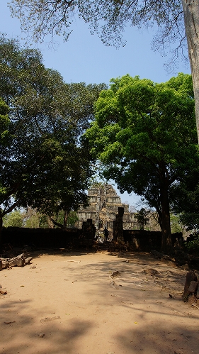 プラサットトム外観