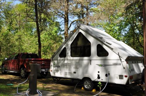 キャンピングサイト