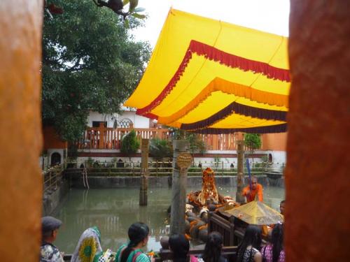 「ジャナイ・プルニマ」4