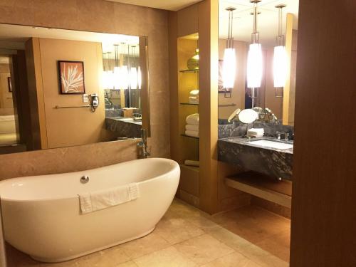 バスルーム全景