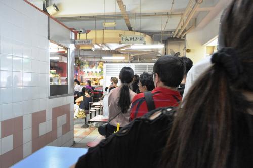 まだ屋台もみえない