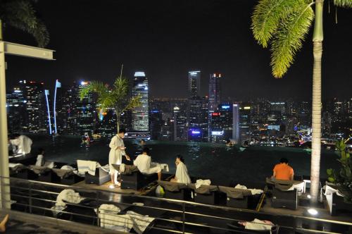 インフィニティ