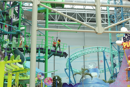 人気のジップラインも楽しめます