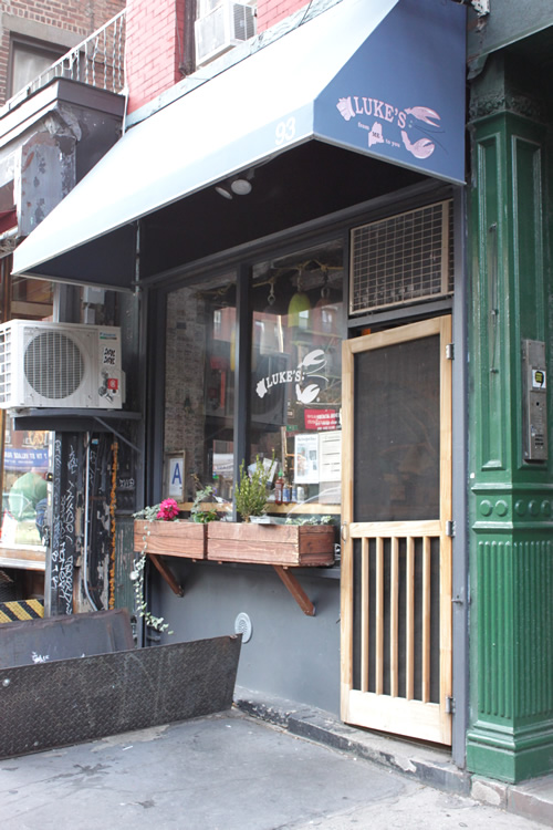 本当に有名店？と思うほど小さなお店