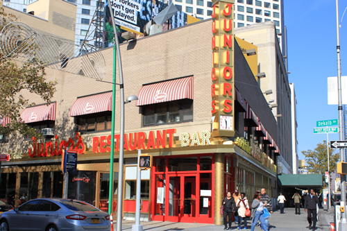 思っていたのと何か違う…ジュニアズの外観