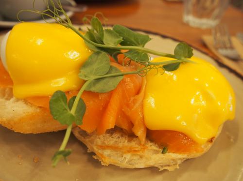 エッグベネディクト