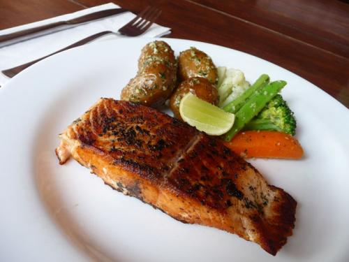 レストラン「Nina’s」4