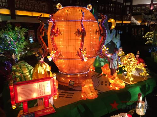 豫園ランタン祭り９