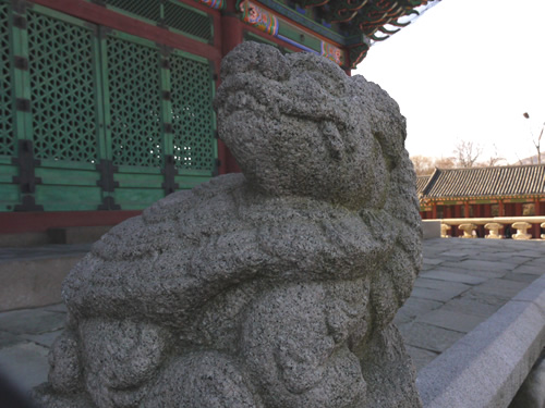 東西南北の北を守る神獣・玄武