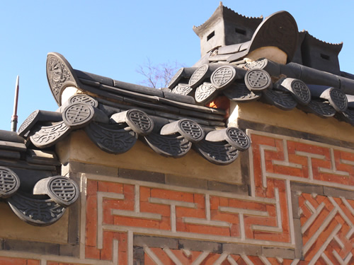 花びらのように見える瓦